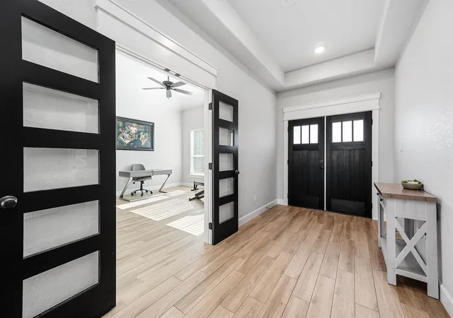 Photo 4 of Single family home for sale at 800 Greystone Ln, Angleton, TX 77515 | MLS# 59488295 | Listing updated on 2026-07-19