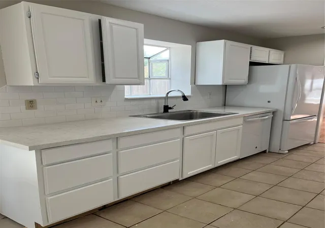 image of 14507 Sun Harbor Dr, Houston, TX 77062 | MLS# 42808823
