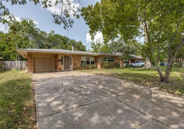 2nd image of 6846 Leader St, Houston, TX 77074 | MLS# 16691934