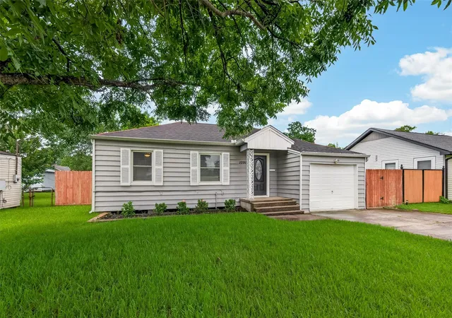 Photo 1 of Sale Pending at 10914 La Crosse St, Houston, TX 77029 | MLS# 64894315 | Listing updated on 2026-08-31