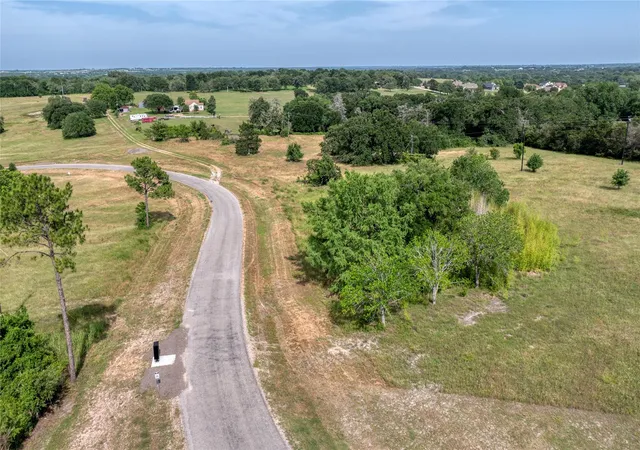 Homes for sale in Brenham, TX | 4450 Orchard Oaks Ln, Brenham, TX 77833 | MLS# 63718845