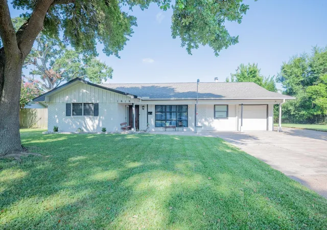 5th image of 1619 Shadow Bend Dr, Houston, TX 77043 | MLS# 69207369