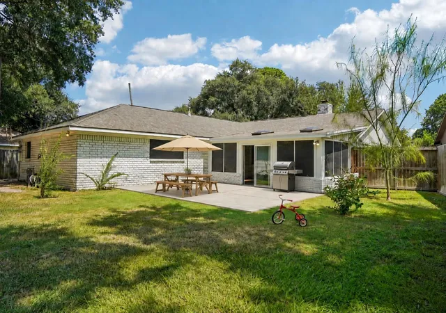 4th image of 6123 Rena St, Houston, TX 77092 | MLS# 87028148
