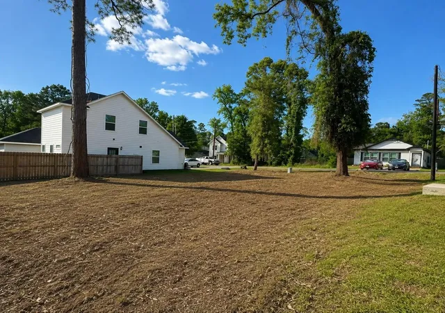 Photo 2 of Land for sale at 16717 E Ivanhoe, Montgomery, TX 77316 | MLS# 63277952 | Listing updated on 2026-08-06