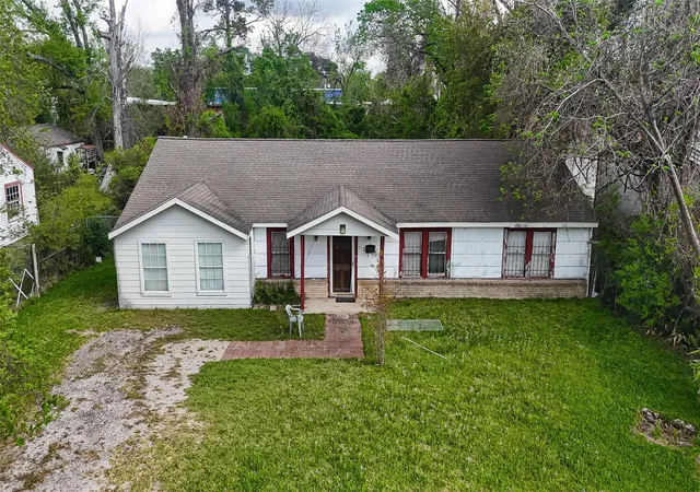 Photo 2 of Land for sale at 702 Janisch Rd, Houston, TX 77018 | MLS# 40051601 | Listing updated on 2026-07-31
