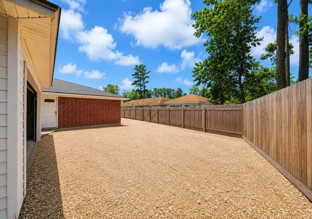 Photo 28 of Single family home for sale at 1419 Primrose St, Conroe, TX 77385 | MLS# 75625159 | Listing updated on 2026-07-23