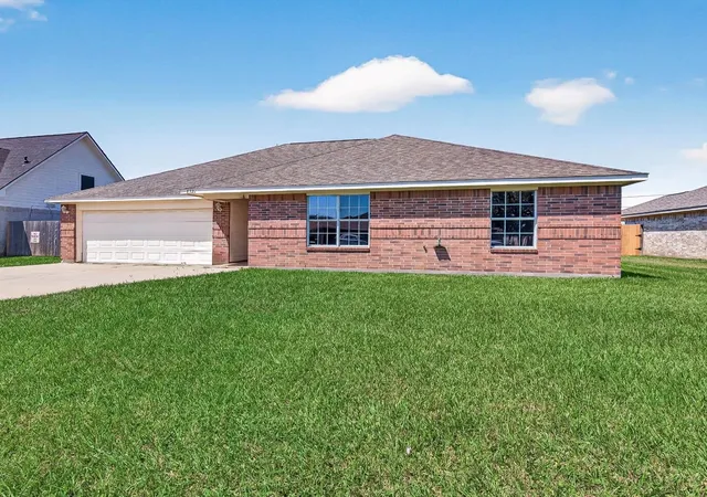 Photo 1 of Single family home for sale at 8721 Garrett St, Needville, TX 77461 | MLS# 73361489 | Listing updated on 2026-09-13