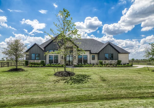 Photo 1 of Single family home for sale at 4009 Ranch Home Dr, Waller, TX 77484 | MLS# 47769541 | Listing updated on 2026-08-12