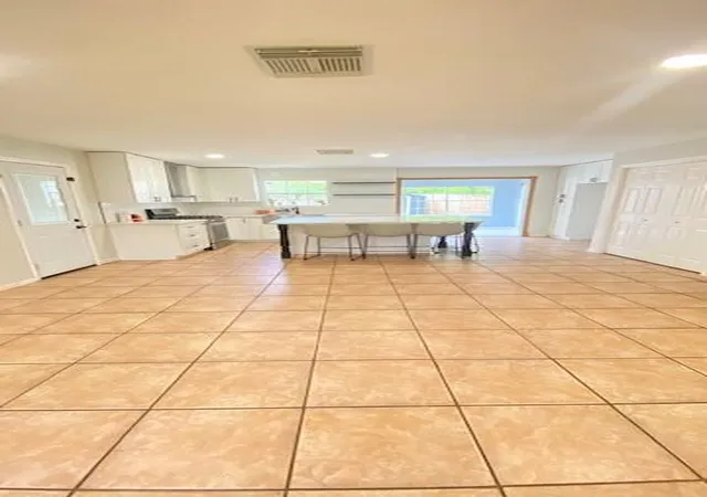 Photo 2 of Single family home for sale at 1022 Akron St, Houston, TX 77029 | MLS# 77223145 | Listing updated on 2026-08-21