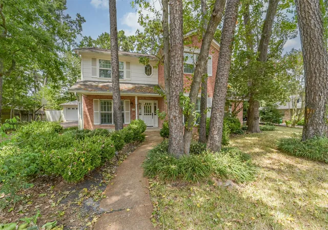 4th image of 2223 Cedar Falls Dr, Kingwood, TX 77339 | MLS# 26902189