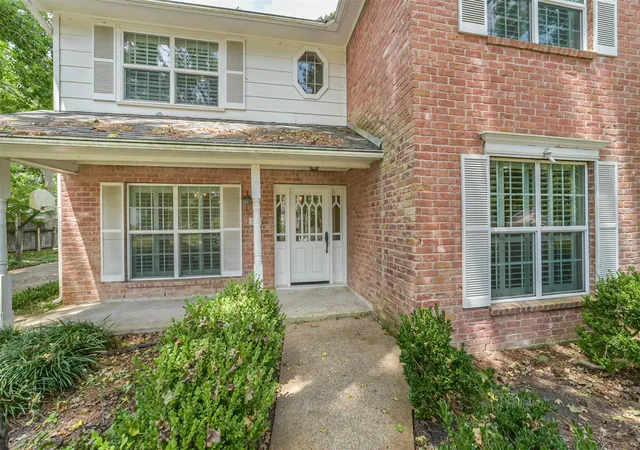 5th image of 2223 Cedar Falls Dr, Kingwood, TX 77339 | MLS# 26902189