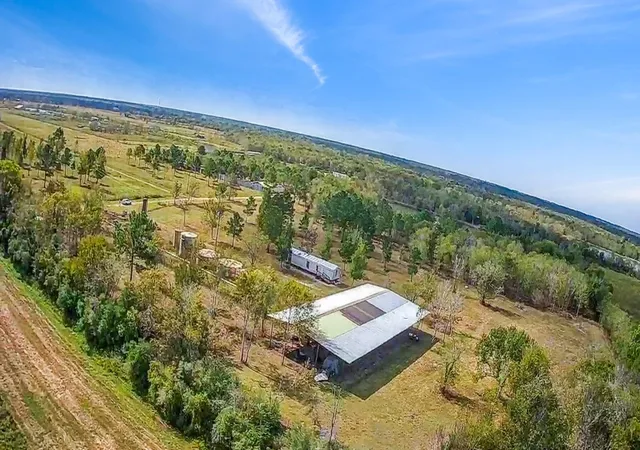 2nd image of 695 Private Road 489, Dayton, TX 77535 | MLS# 76914361