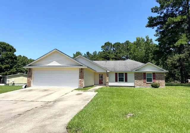1st image of 2910 Us 287, Doucette, TX 75942 | MLS# 71123708