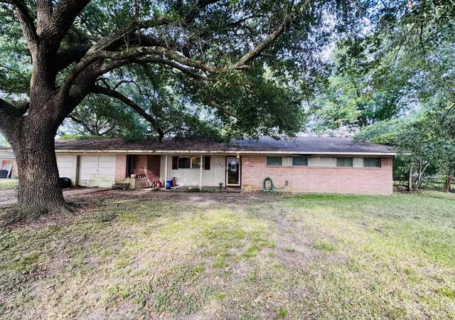 1st image of 140 East St, Liberty, TX 77575 | MLS# 10533511