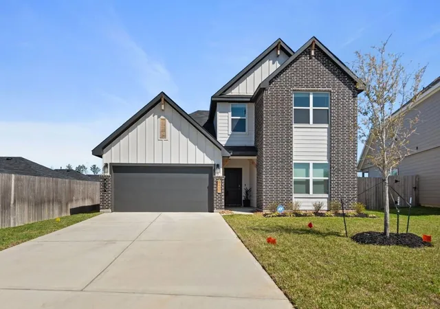 Photo 1 of Single family home for sale at 815 Devils Brg St, Conroe, TX 77303 | MLS# 82507214 | Listing updated on 2026-04-19