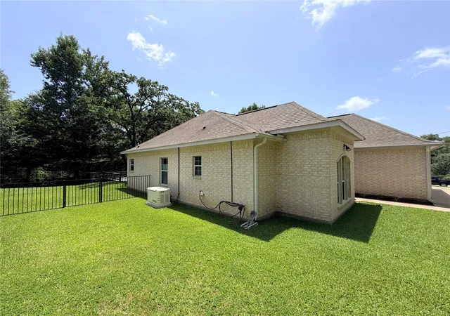 Photo 30 of Single family home for sale at 127 Boyd St, Buffalo, TX 75831 | MLS# 50534091 | Listing updated on 2026-07-22