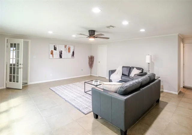 Photo 3 of Sale Pending at 111 Fairway Dr, Alvin, TX 77511 | MLS# 26463697 | Listing updated on 2026-09-18