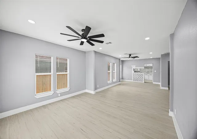 Photo 4 of Single family home for sale at 6333 Iron Rock St, Houston, TX 77087 | MLS# 22526978 | Listing updated on 2026-08-30