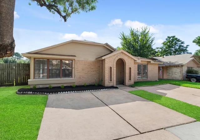 Photo 3 of Multi family home for sale at 5216 & 5218 Beaverbrook Dr, Houston, TX 77084 | MLS# 6127918 | Listing updated on 2026-08-18