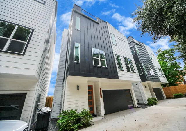 Photo 2 of Single family home for sale at 2014 Blodgett St, Houston, TX 77004 | MLS# 88622232 | Listing updated on 2026-07-07