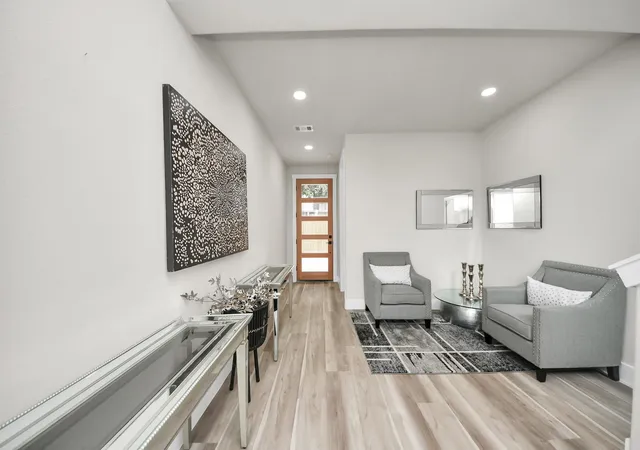 Photo 4 of Single family home for sale at 2014 Blodgett St, Houston, TX 77004 | MLS# 88622232 | Listing updated on 2026-07-07