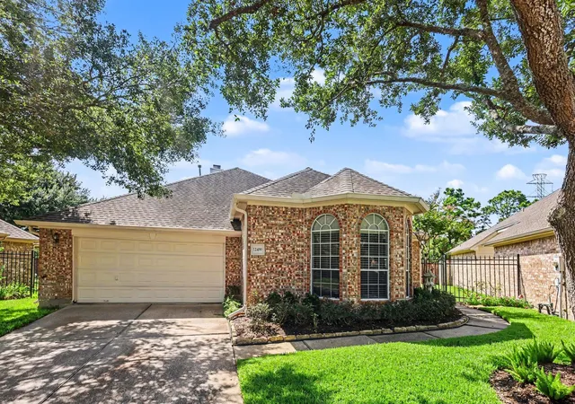 Photo 1 of Single family home for sale at 12439 Rutgers Park Ct, Houston, TX 77058 | MLS# 79895629 | Listing updated on 2026-09-21