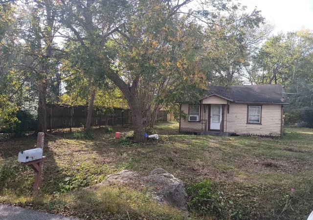 3rd image of 9631 Maxroy St, Houston, TX 77088 | MLS# 72702609