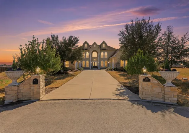 Photo 2 of Mansion for sale at 3902 Paseo Campanario Dr, Richmond, TX 77406 | MLS# 18319191 | Listing updated on 2026-09-05