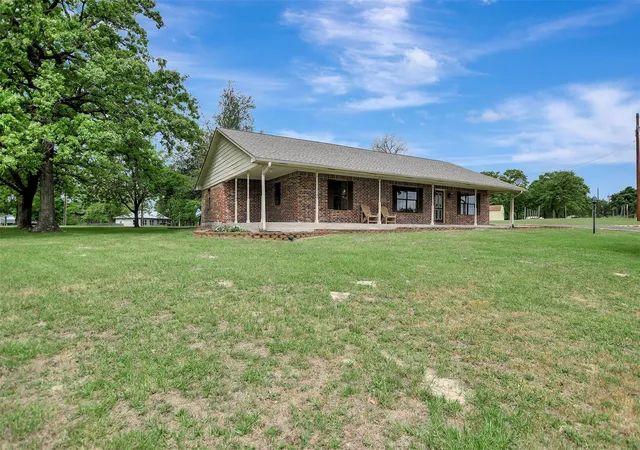 Homes for sale in Marquez, TX | 13526 Fm 977 W, Marquez, TX 77865 | MLS# 91052886