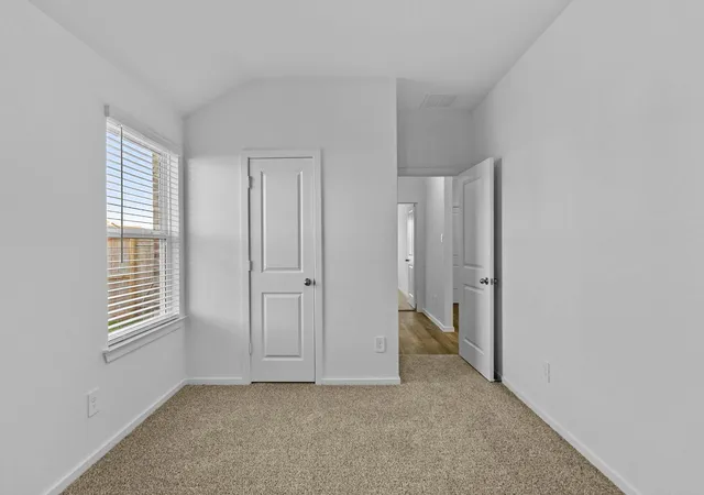 Photo 4 of Single family home for sale at 240 Ice Shore Trl, Dayton, TX 77535 | MLS# 38607576 | Listing updated on 2026-10-08