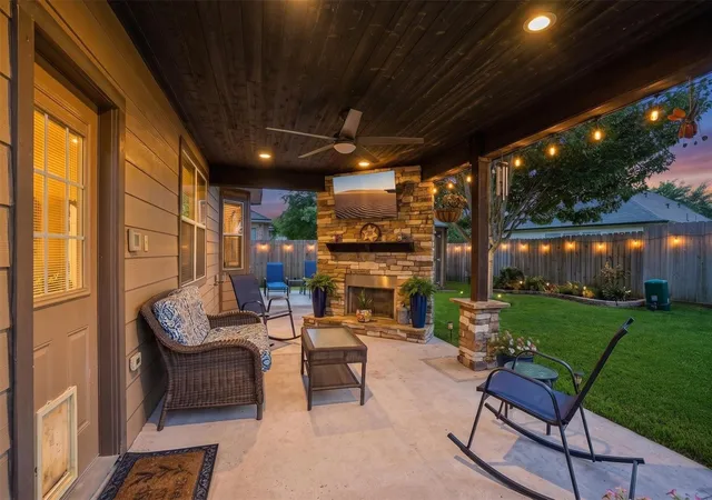 Homes for sale in League City, TX | 6159 Warrington Ln, League City, TX 77573 | MLS# 94529976