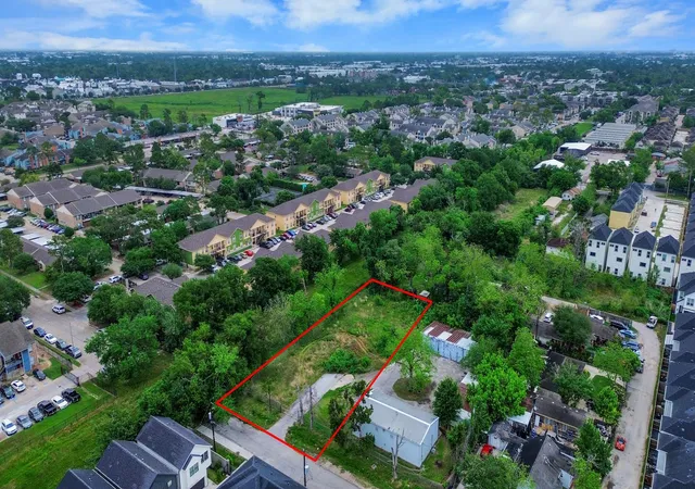 Photo 3 of Land for sale at 1962 Laverne St, Houston, TX 77080 | MLS# 73457740 | Listing updated on 2026-08-04
