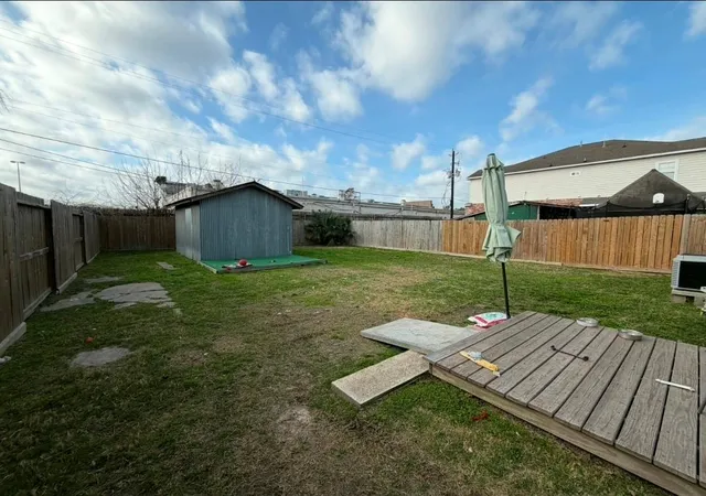 Photo 2 of Single family home for sale at 1514 W 21st Street, Houston, TX 77008 | MLS# 12282886 | Listing updated on 2026-05-22