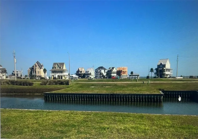 Photo 1 of Land for sale at 10 Saddlebunch, Hitchcock, TX 77563 | MLS# 48123840 | Listing updated on 2025-05-30