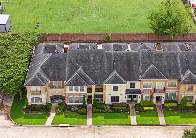 2nd image of 2026 Palm Forest Ln, Houston, TX 77077 | MLS# 46627026