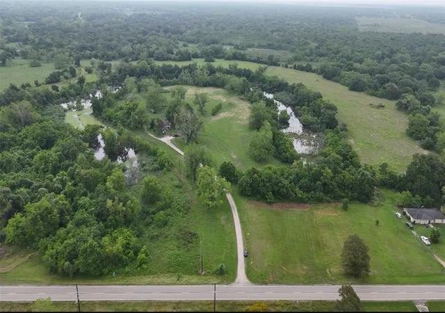 3rd image of 2627 Fm 524, Sweeny, TX 77480 | MLS# 48942417