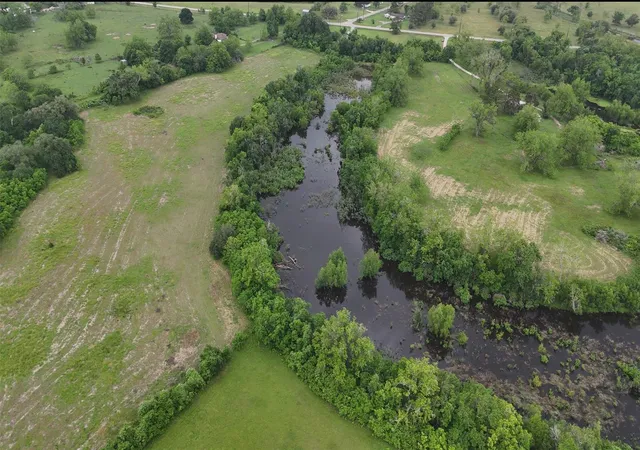 5th image of 2627 Fm 524, Sweeny, TX 77480 | MLS# 48942417