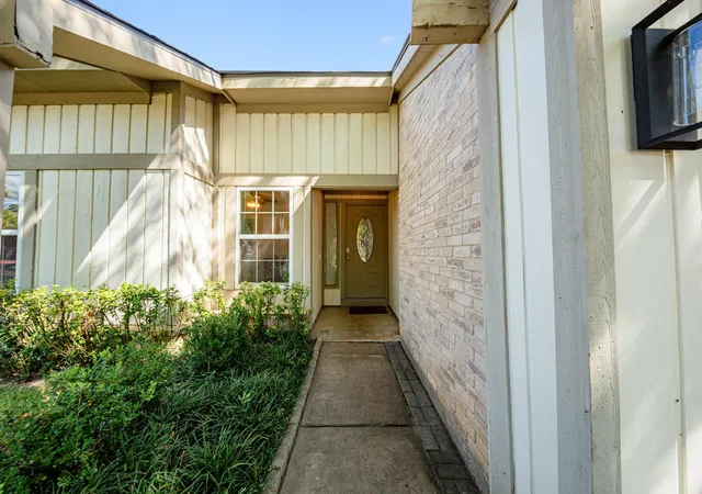 Photo 4 of Single family home for sale at 21338 Highland Knls Dr, Katy, TX 77450 | MLS# 88988420 | Listing updated on 2026-09-19