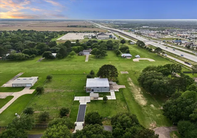 2nd image of 38 E Kitty Hawk St, Richmond, TX 77406 | MLS# 88864464