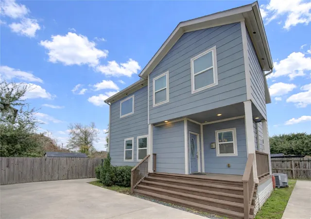 Homes for sale in Houston, TX | 1115 Bunton St, Houston, TX 77009 | MLS# 77779246