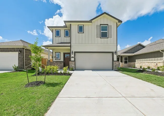 Photo 2 of Single family home for sale at 15447 Dapple Blf Ln, Conroe, TX 77302 | MLS# 58935170 | Listing updated on 2026-06-13