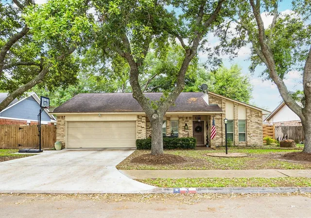 Homes for sale in Bay City, TX | 3 Columbella St, Bay City, TX 77414 | MLS# 70696207