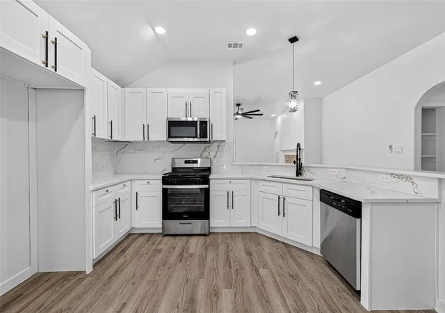Photo 4 of Sale Pending at 19922 Shore Meadows Ln, Richmond, TX 77407 | MLS# 53579813 | Listing updated on 2026-09-13