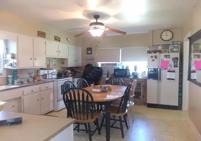 3rd image of 1146 County Road 444, El Campo, TX 77437 | MLS# 76392129