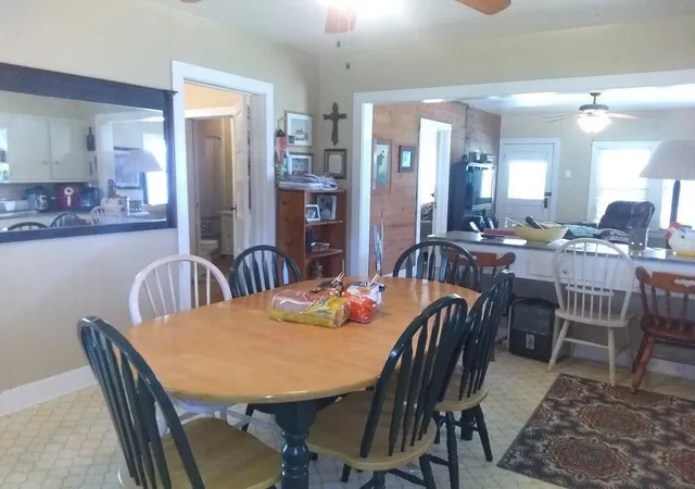 5th image of 1146 County Road 444, El Campo, TX 77437 | MLS# 76392129