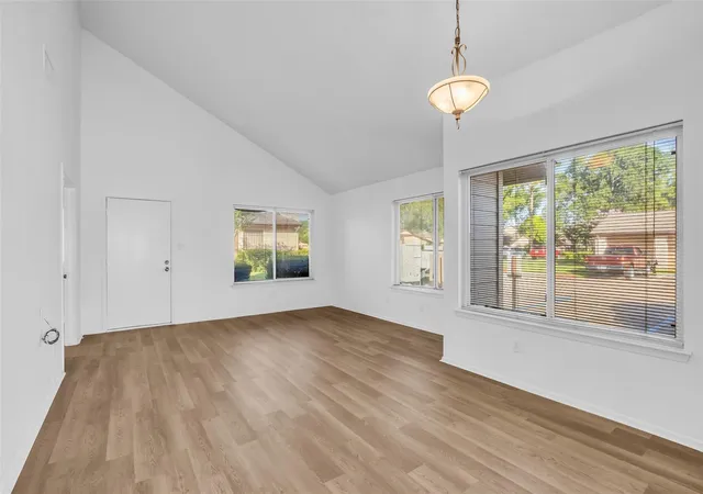 2nd image of 12429 S Dairy Ashford Rd #2429, Houston, TX 77099 | MLS# 95861158