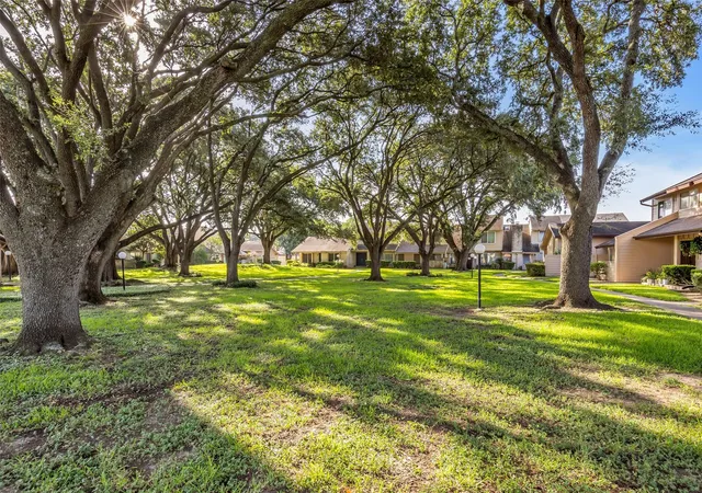 34th image of 12429 S Dairy Ashford Rd #2429, Houston, TX 77099 | MLS# 95861158