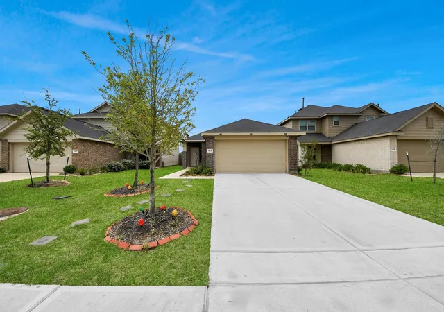 Photo 3 of Single family home for sale at 24031 Wandering Brk Dr, Hockley, TX 77447 | MLS# 12757908 | Listing updated on 2026-10-14