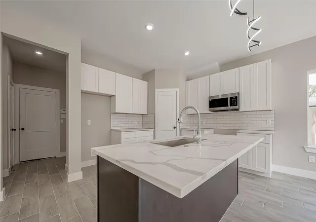 2nd image of 8128 Chateau St, Houston, TX 77028 | MLS# 96239392