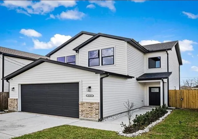 3rd image of 8128 Chateau St, Houston, TX 77028 | MLS# 96239392